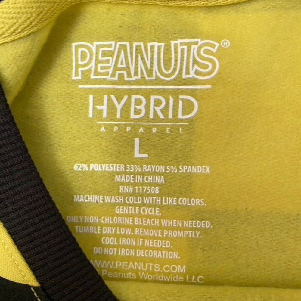 Peanuts Snoopy Charlie Brown Cozy Graphic Sweatshirt Yellow Check Sizes M/ L - Picture 10 of 10